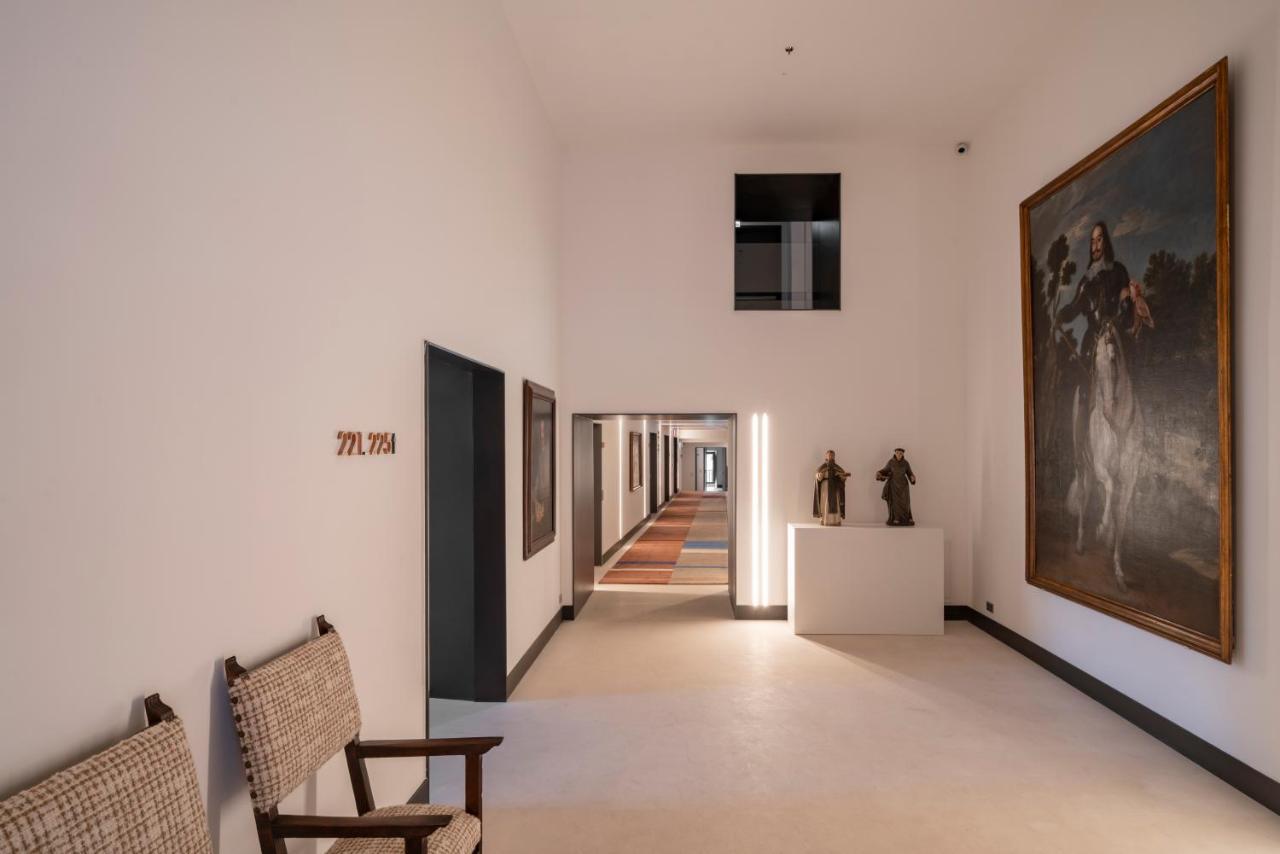 Parador De Turismo De León Esterno foto Interior of the museum