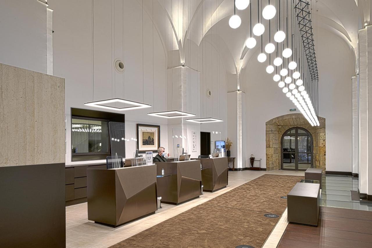 Parador De Turismo De León Esterno foto Interior of the new building