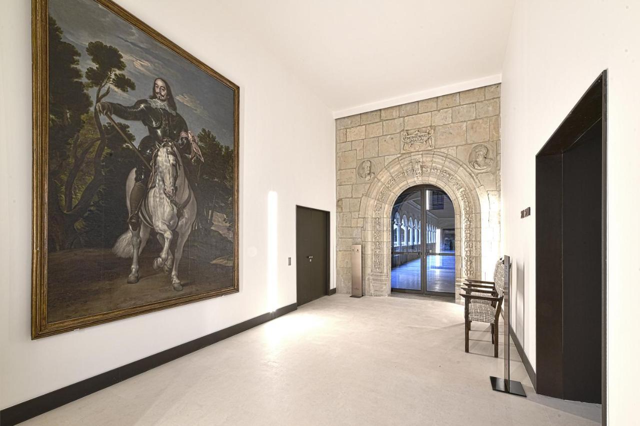 Parador De Turismo De León Esterno foto Interior of the museum